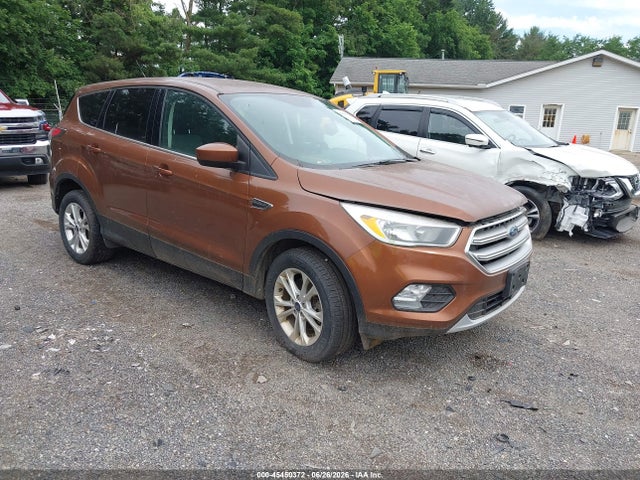 Aukcja sprzedaży 2017 Ford Escape Se, vin: 1FMCU9GDXHUB39230, numer aukcji: 45450372