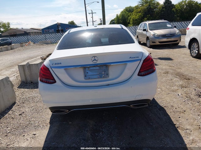 2016 Mercedes-benz C 300 4matic მანქანა იყიდება აუქციონზე, vin: 55SWF4KB5GU111815, აუქციონის ნომერი: 45450404
