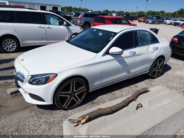 2016 Mercedes-benz C 300 4matic მანქანა იყიდება აუქციონზე, vin: 55SWF4KB5GU111815, აუქციონის ნომერი: 45450404