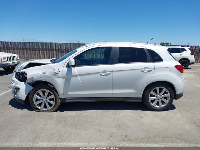 4A4AR3AU3FE040879 Mitsubishi Outlander Sport Es