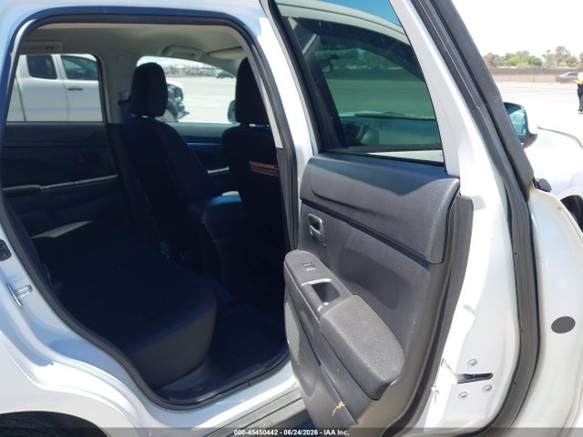 4A4AR3AU3FE040879 Mitsubishi Outlander Sport Es