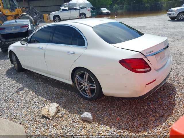 WDDZF4KB8HA180125 Mercedes-Benz E 300 4matic