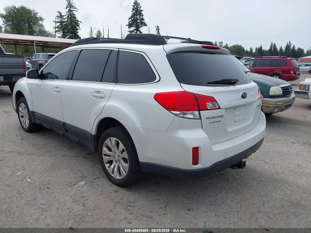 Subaru Outback 2.5i Premium 2014 4S4BRBCC6E3253633 Image 3