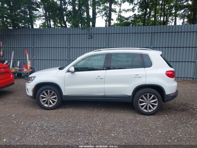 2017 Volkswagen Tiguan 2.0t Wolfsburg Edition მანქანა იყიდება აუქციონზე, vin: WVGSV7AX0HK031372, აუქციონის ნომერი: 45450583
