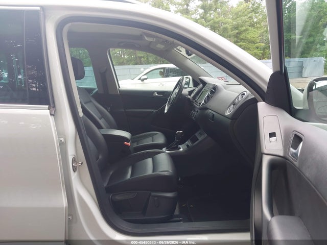 Продаж на аукціоні авто 2017 Volkswagen Tiguan 2.0t Wolfsburg Edition, vin: WVGSV7AX0HK031372, номер лоту: 45450583