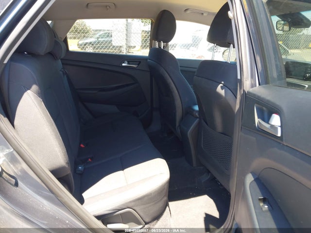 KM8J23A41KU859803 Hyundai TUCSON SE