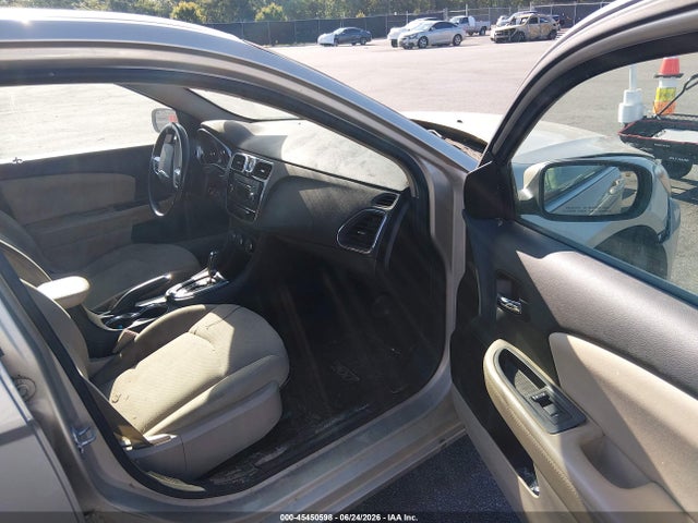 45450598 :رقم المزاد ، 1C3CCBBB6EN171770 vin ، 2014 Chrysler 200 Touring مزاد بيع