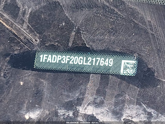 1FADP3F20GL217649 Ford FOCUS SE