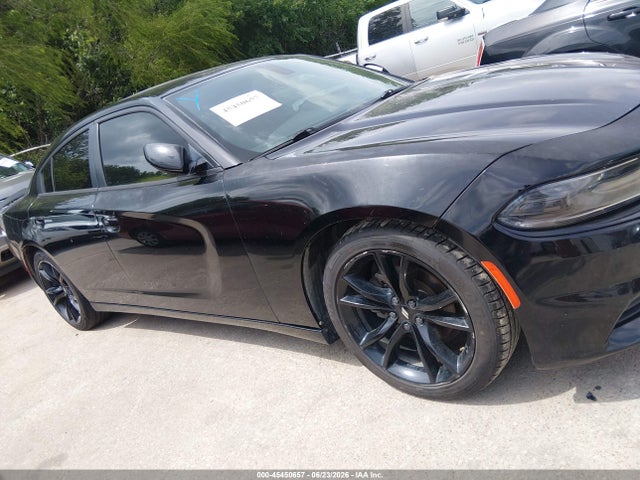 2C3CDXBG3HH595829 Dodge Charger Se Rwd