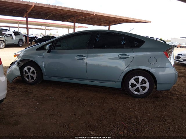Toyota Prius Two 2015 JTDKN3DU1F1926600 Image 14