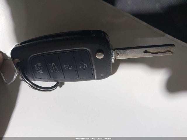 45450818 :رقم المزاد ، 3KPC24A39JE028704 vin ، 2018 Hyundai Accent Se مزاد بيع
