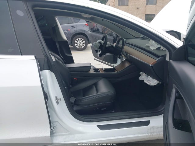 Продажа на аукционе авто 2018 Tesla Model 3, vin: 5YJ3E1EA4JF164585, номер лота: 45450827