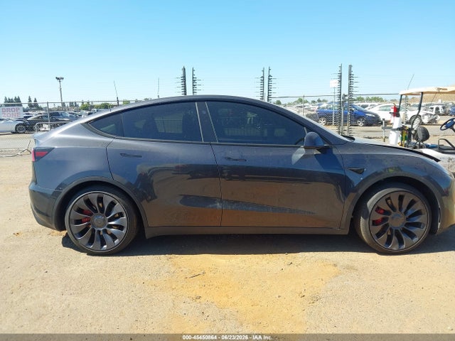 Продажа на аукционе авто 2024 Tesla Model Y Performance Dual Motor All-wheel Drive, vin: 7SAYGDEF3RF129855, номер лота: 45450864