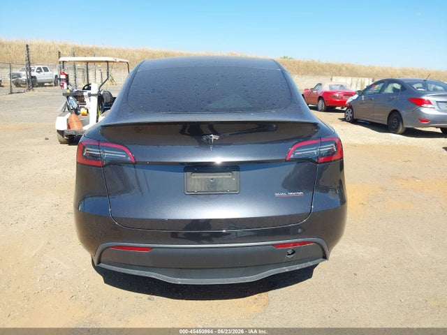 Продажа на аукционе авто 2024 Tesla Model Y Performance Dual Motor All-wheel Drive, vin: 7SAYGDEF3RF129855, номер лота: 45450864
