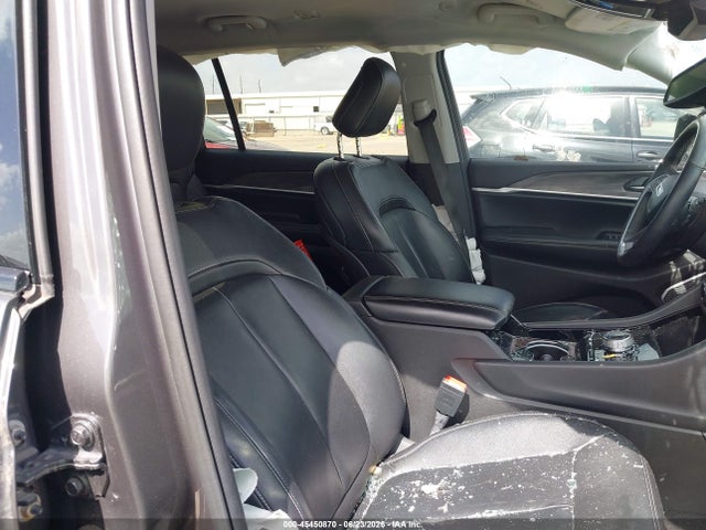1C4RJJBG5M8211383 Jeep Grand Cherokee L Limited 4x2