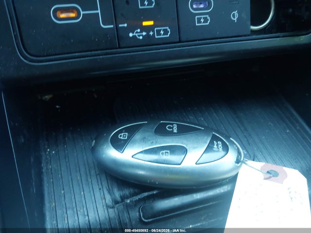 Продажа на аукционе авто 2024 Hyundai Kona Limited, vin: KM8HECA38RU052475, номер лота: 45450892