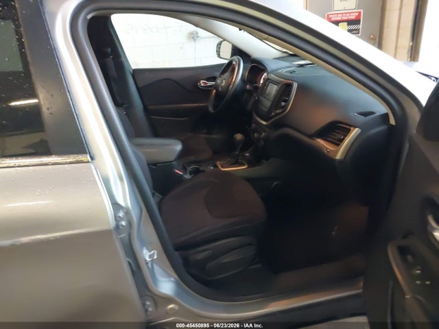 2015 Jeep Cherokee Latitude მანქანა იყიდება აუქციონზე, vin: 1C4PJMCS7FW679724, აუქციონის ნომერი: 45450895