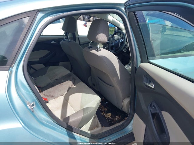 45450930 :رقم المزاد ، 1FAHP3F22CL352076 vin ، 2012 Ford Focus Se مزاد بيع
