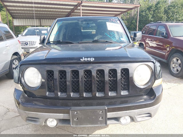1C4NJRFB7ED792700 Jeep Patriot Latitude