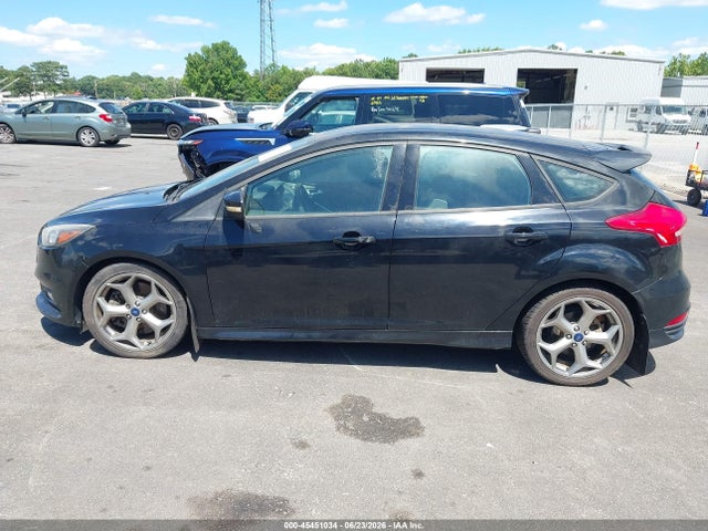 Продажа на аукционе авто 2016 Ford Focus St, vin: 1FADP3L98GL228383, номер лота: 45451034