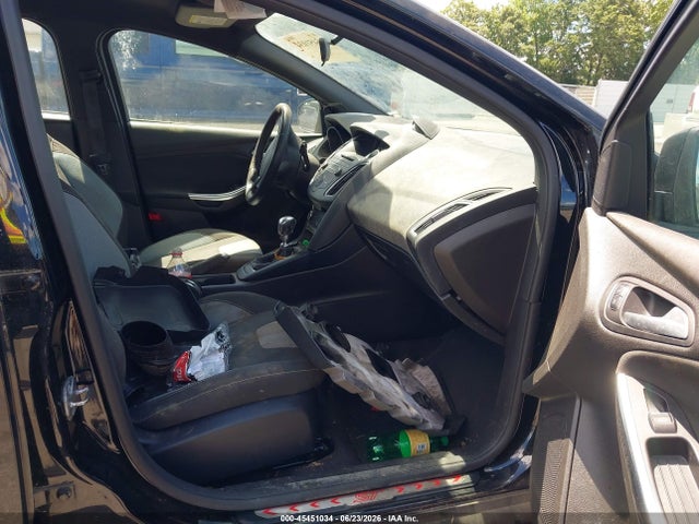 Продажа на аукционе авто 2016 Ford Focus St, vin: 1FADP3L98GL228383, номер лота: 45451034