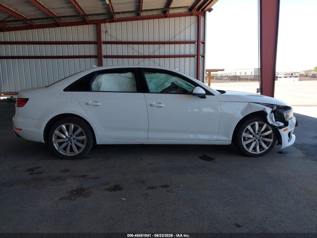 2017 Audi A4 Premium მანქანა იყიდება აუქციონზე, vin: WAUGNAF47HN005417, აუქციონის ნომერი: 45451041