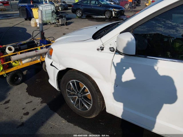 45451059 :رقم المزاد ، 2C4RDGCG0JR342682 vin ، 2018 Dodge Grand Caravan Sxt مزاد بيع
