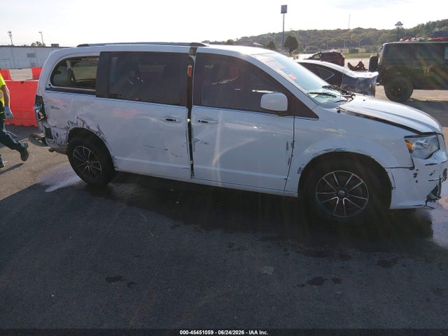 45451059 :رقم المزاد ، 2C4RDGCG0JR342682 vin ، 2018 Dodge Grand Caravan Sxt مزاد بيع