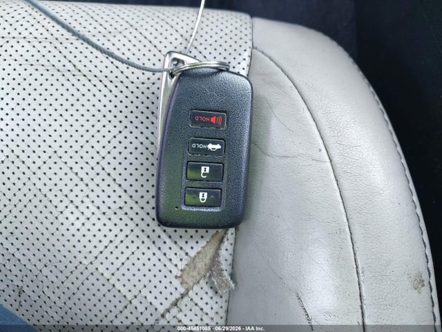 Продажа на аукционе авто 2013 Lexus Es 300h, vin: JTHBW1GG5D2023640, номер лота: 45451085