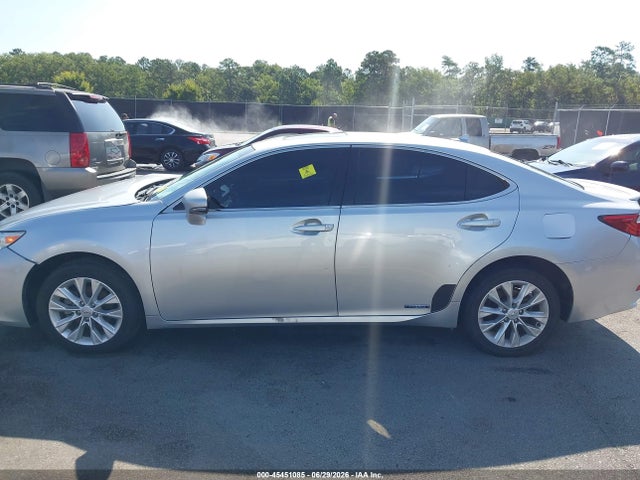 Продажа на аукционе авто 2013 Lexus Es 300h, vin: JTHBW1GG5D2023640, номер лота: 45451085