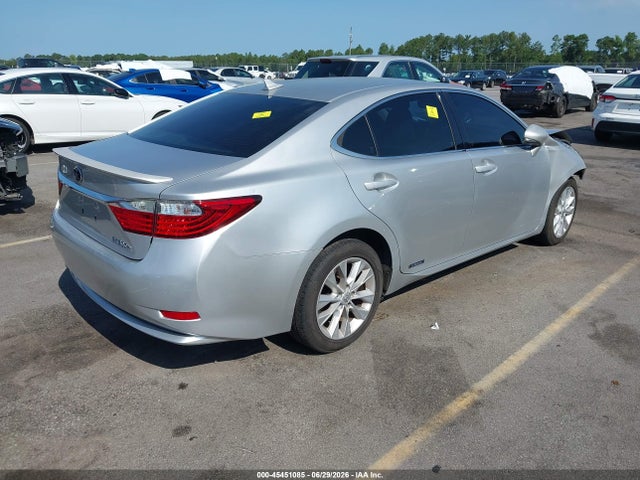 Продажа на аукционе авто 2013 Lexus Es 300h, vin: JTHBW1GG5D2023640, номер лота: 45451085