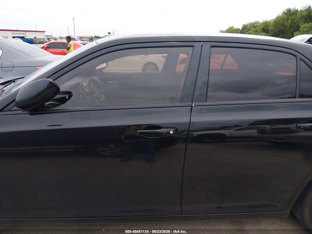 Auction sale of the 2014 Chrysler 300, vin: 2C3CCAAG7EH121668, lot number: 45451134