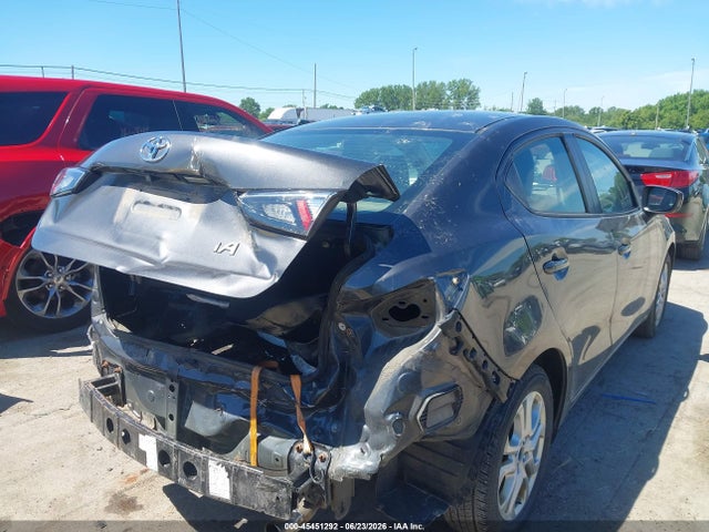 45451292 :رقم المزاد ، 3MYDLBYVXHY155405 vin ، 2017 Toyota Yaris Ia مزاد بيع