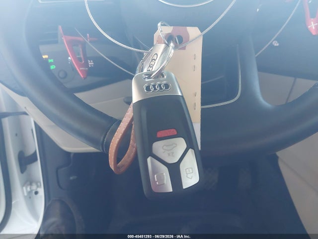 45451293 :رقم المزاد ، WAUABAF40MA087426 vin ، 2021 Audi A4 Premium 40 Tfsi Quattro S Tronic مزاد بيع