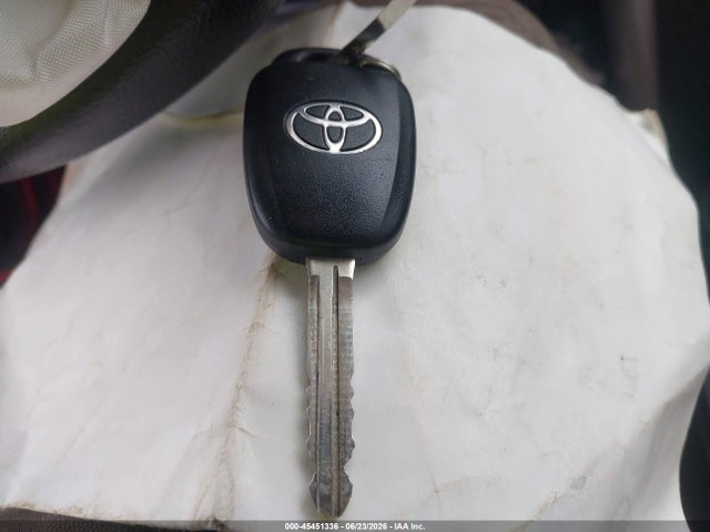 45451336 :رقم المزاد ، 2T3BFREV4GW455682 vin ، 2016 Toyota Rav4 Le مزاد بيع