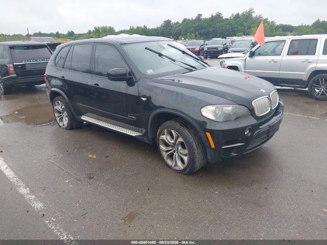 45451440 :رقم المزاد ، 5UXZV8C53BL418728 vin ، 2011 Bmw X5 Xdrive50i مزاد بيع