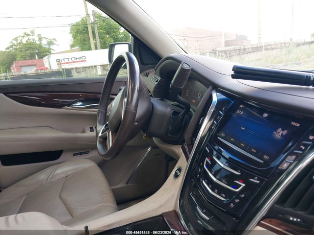Продажа на аукционе авто 2015 Cadillac Escalade Esv Luxury, vin: 1GYS4HKJ5FR295175, номер лота: 45451448