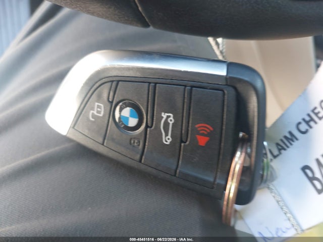 45451516 :رقم المزاد ، 5UX43DP03N9K67205 vin ، 2022 Bmw X3 Sdrive30i مزاد بيع