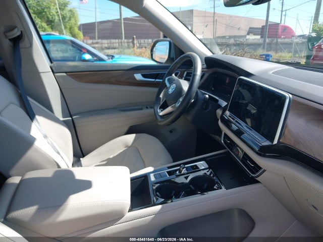 45451540 :رقم المزاد ، 1V2HR2CA9SC528127 vin ، 2025 Volkswagen Atlas 2.0t Se W/technology مزاد بيع