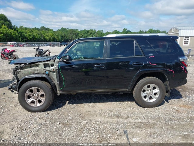 Toyota 4RUNNER SR5 2018 JTEZU5JR6J5165413 Image 14