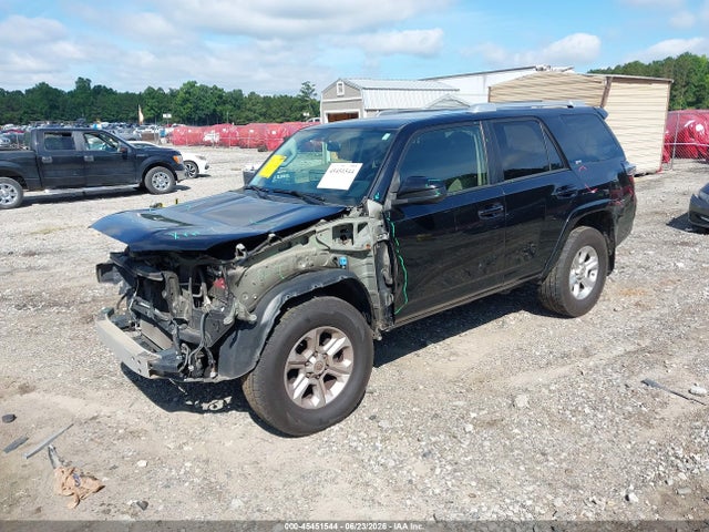 Toyota 4RUNNER SR5 2018 JTEZU5JR6J5165413 Image 2