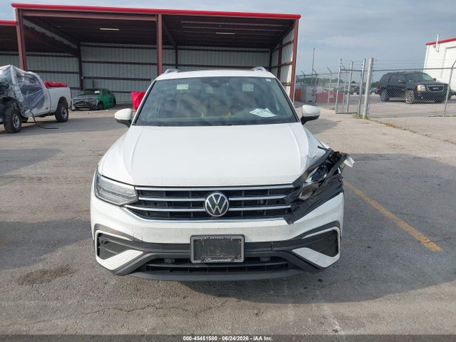 2022 Volkswagen Tiguan 2.0t Se მანქანა იყიდება აუქციონზე, vin: 3VV2B7AX7NM164911, აუქციონის ნომერი: 45451580