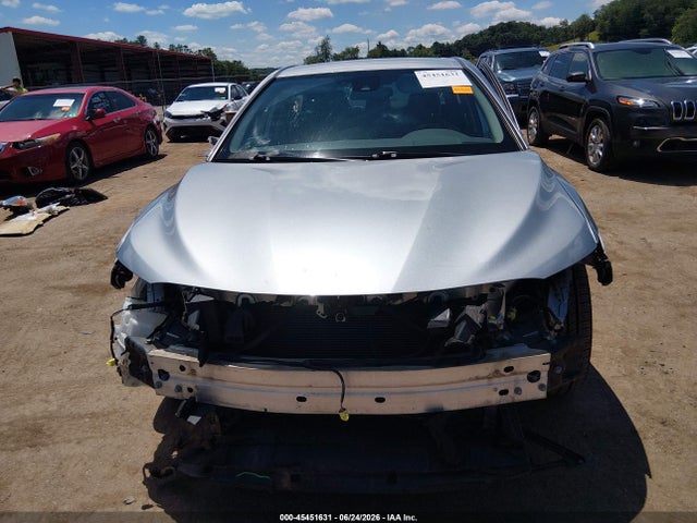 45451631 :رقم المزاد ، 4T1G11AK1LU306831 vin ، 2020 Toyota Camry Se مزاد بيع