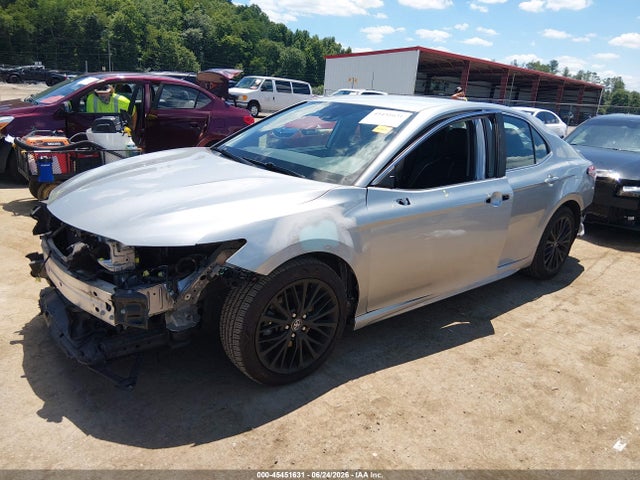 45451631 :رقم المزاد ، 4T1G11AK1LU306831 vin ، 2020 Toyota Camry Se مزاد بيع