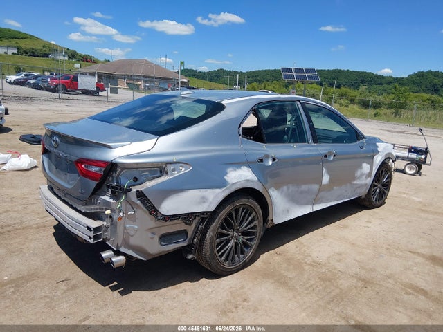 45451631 :رقم المزاد ، 4T1G11AK1LU306831 vin ، 2020 Toyota Camry Se مزاد بيع
