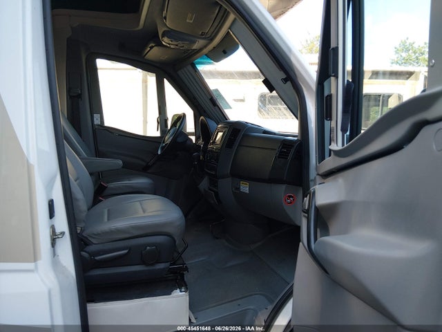 2015 Mercedes-benz Sprinter 3500 მანქანა იყიდება აუქციონზე, vin: WDAPF4CC7F9610513, აუქციონის ნომერი: 45451648