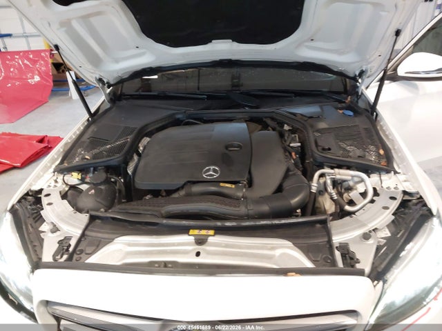 45451689 :رقم المزاد ، 55SWF8EB0KU314820 vin ، 2019 Mercedes-benz C 300 4matic مزاد بيع