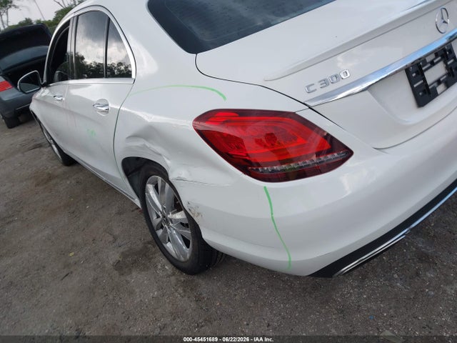 45451689 :رقم المزاد ، 55SWF8EB0KU314820 vin ، 2019 Mercedes-benz C 300 4matic مزاد بيع