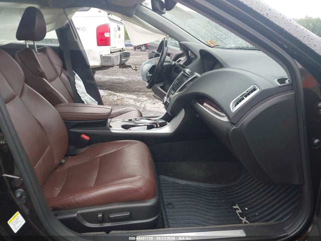 45451728 :رقم المزاد ، 19UUB3F56FA009516 vin ، 2015 Acura Tlx Tech مزاد بيع