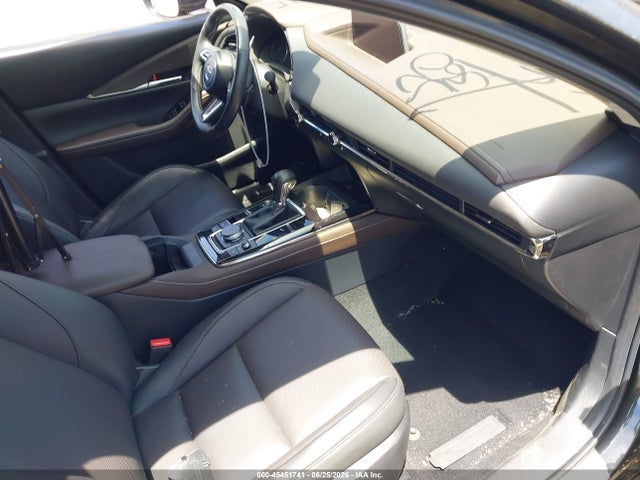 45451741 :رقم المزاد ، 3MVDMBDY3MM307598 vin ، 2021 Mazda Cx-30 2.5 Turbo Premium مزاد بيع